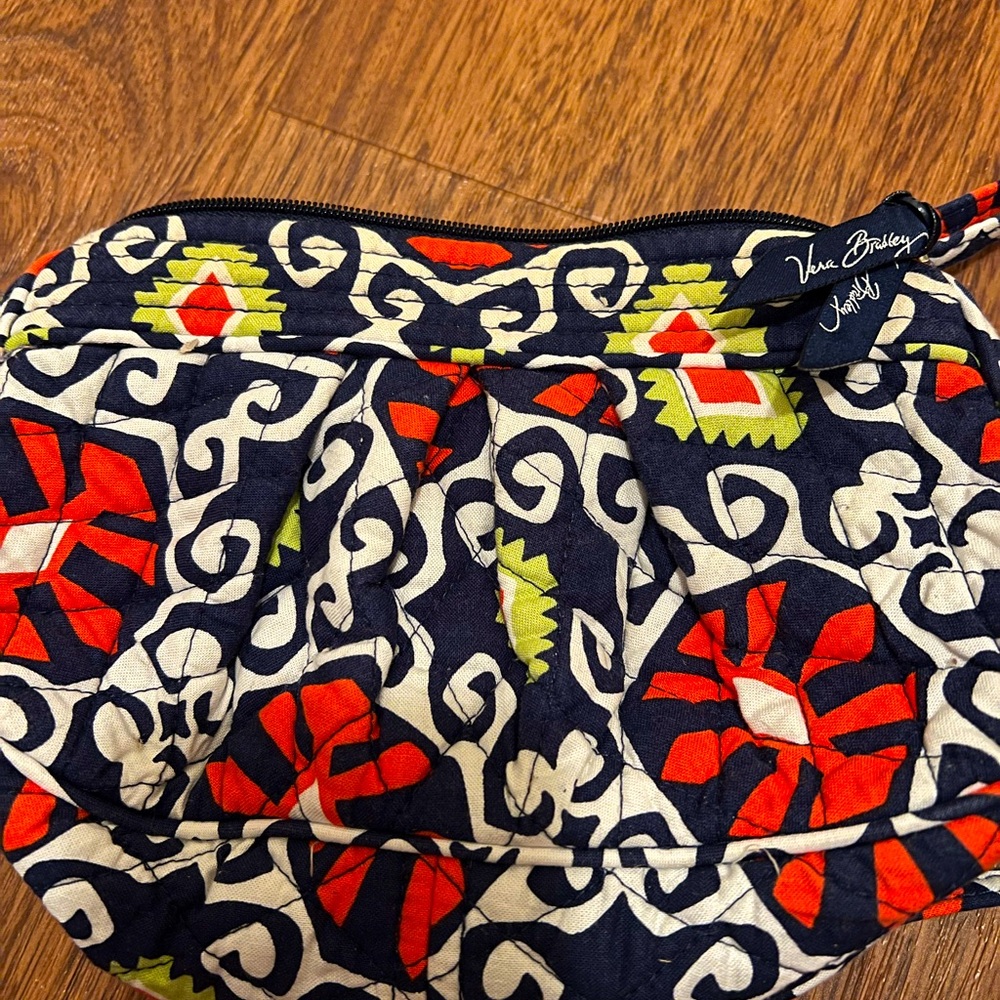 Vera Bradley purse - Picture 3 of 3